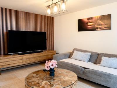 קווין רום Queen room